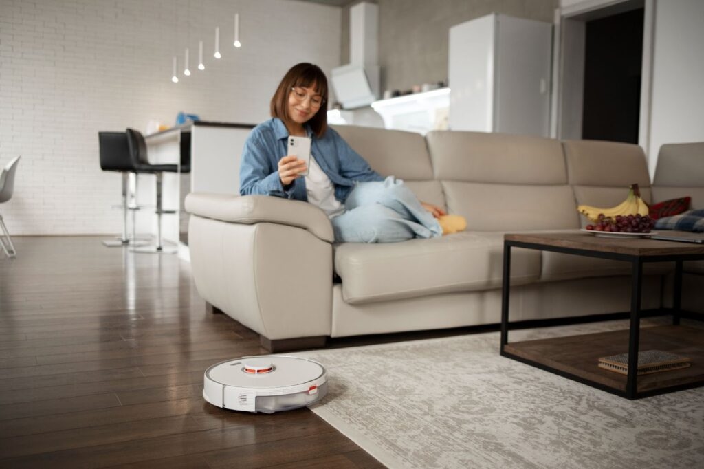 robots for cleaning in home