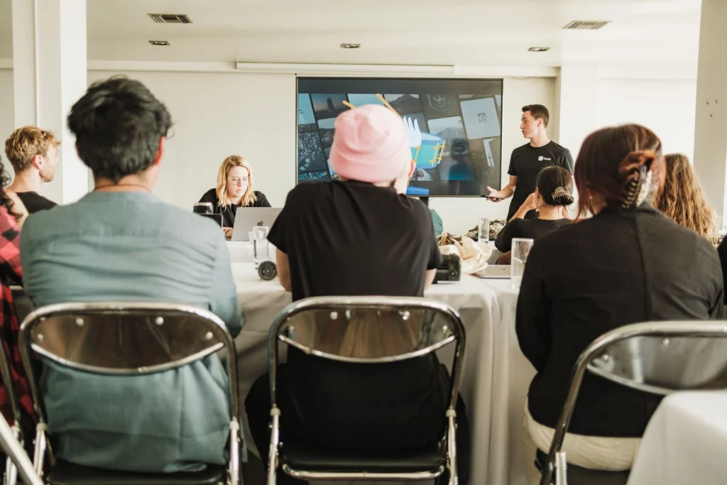 customer service speakers