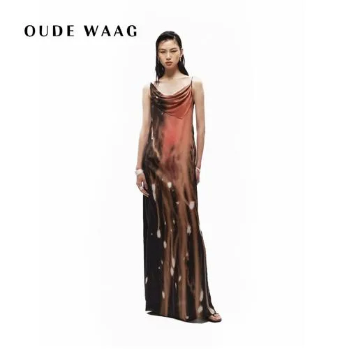 Model wearing an OUDE WAAG printed long dress