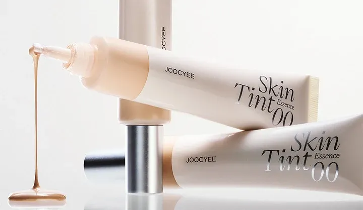 Joocyee Skin Tint Essence with swatch